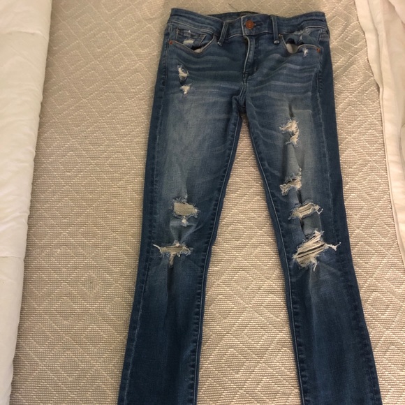 Abercrombie & Fitch Denim - Abercrombie Jeans - Medium Wash and Ripped